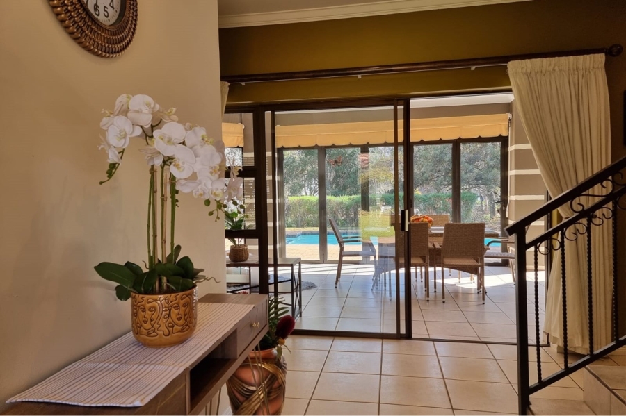 3 Bedroom Property for Sale in WestLake Country Safari Estate North West